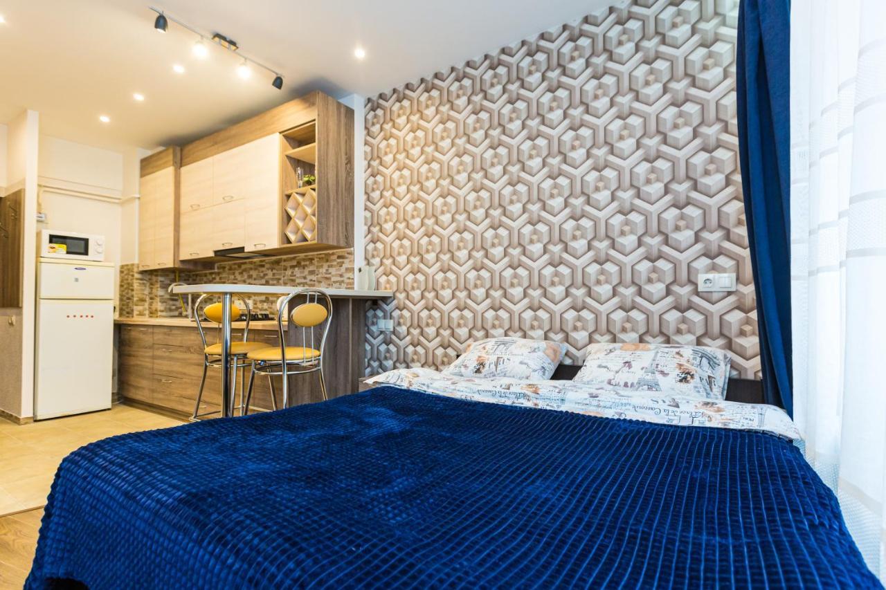 2 Kn. Romana Apartment Лвив Екстериор снимка