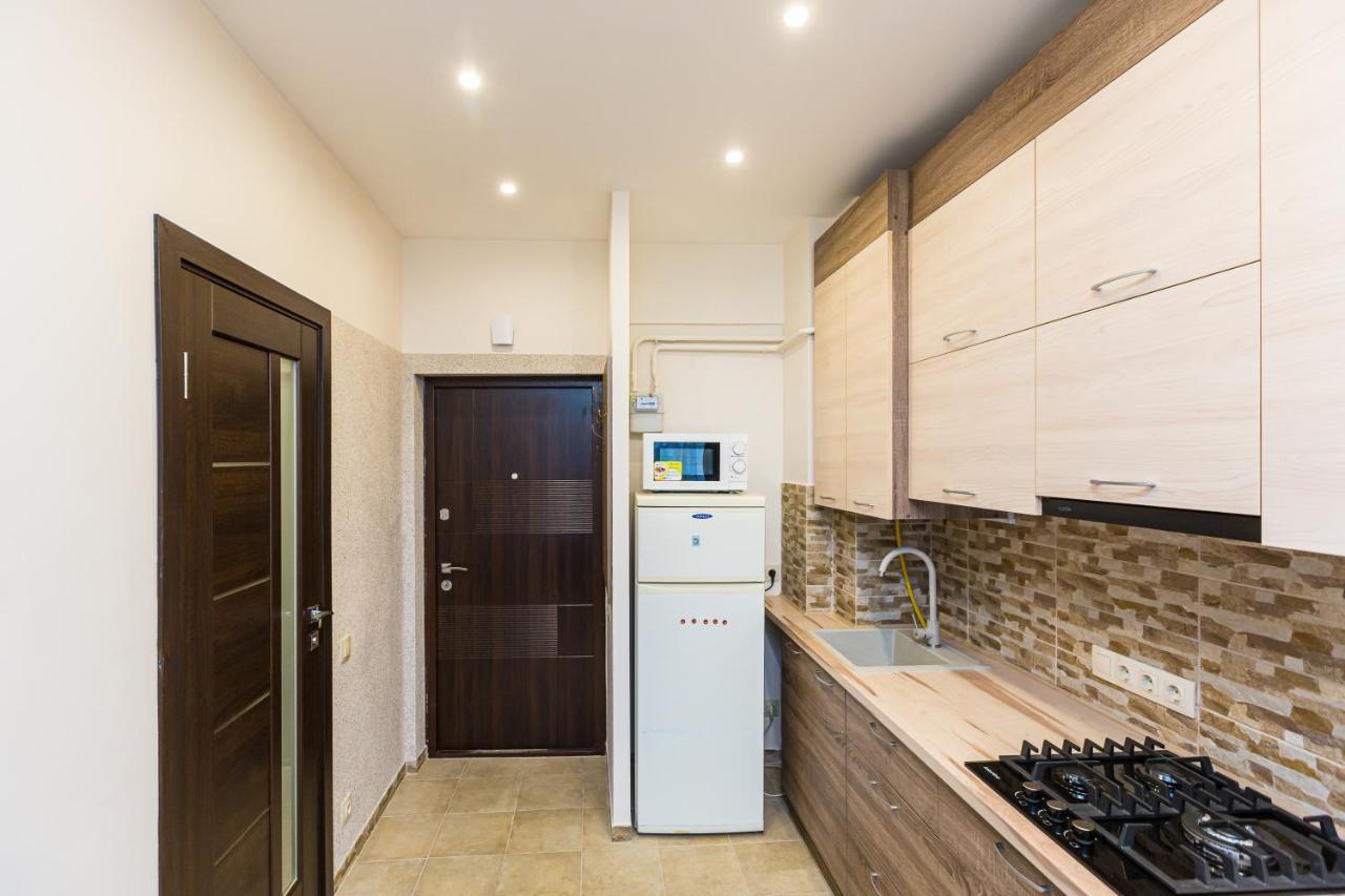 2 Kn. Romana Apartment Лвив Екстериор снимка