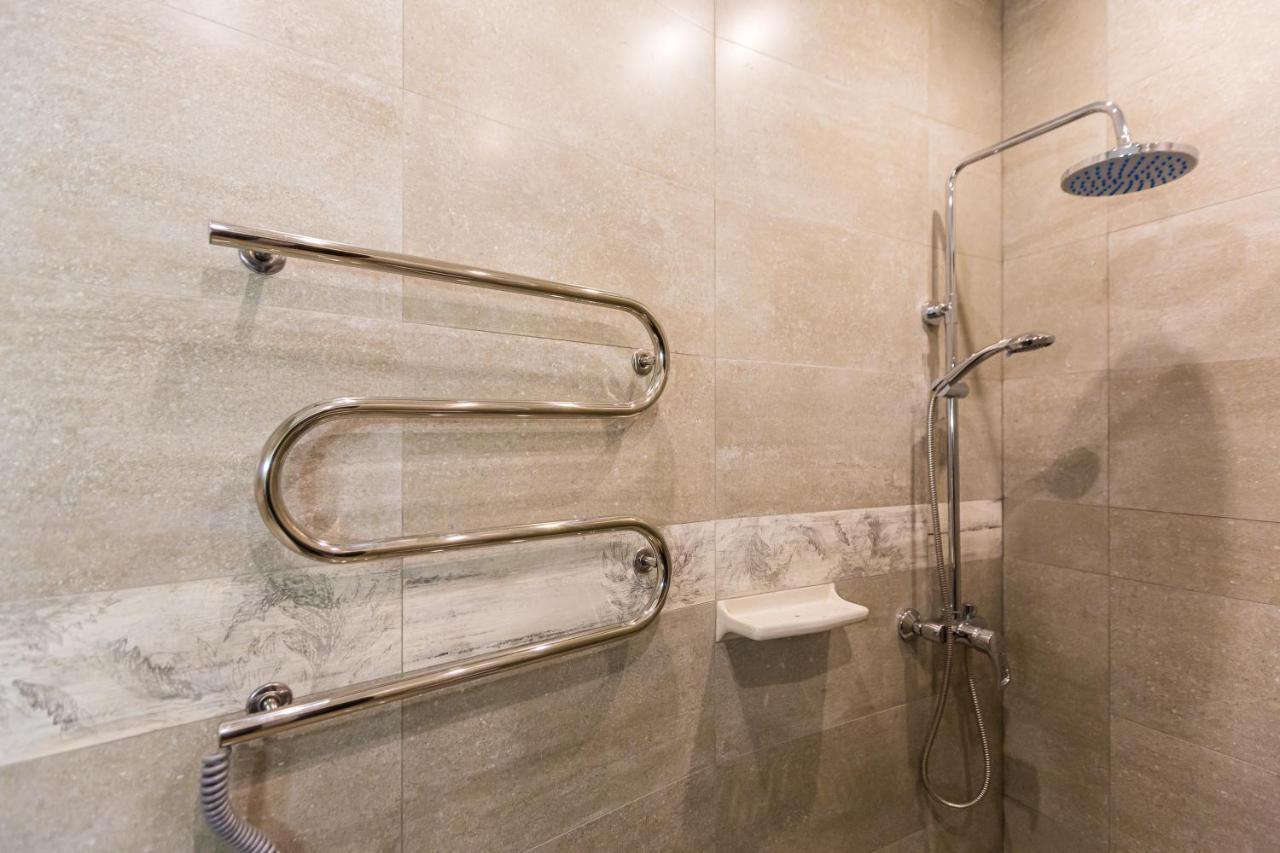 2 Kn. Romana Apartment Лвив Екстериор снимка