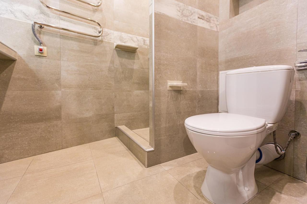 2 Kn. Romana Apartment Лвив Екстериор снимка